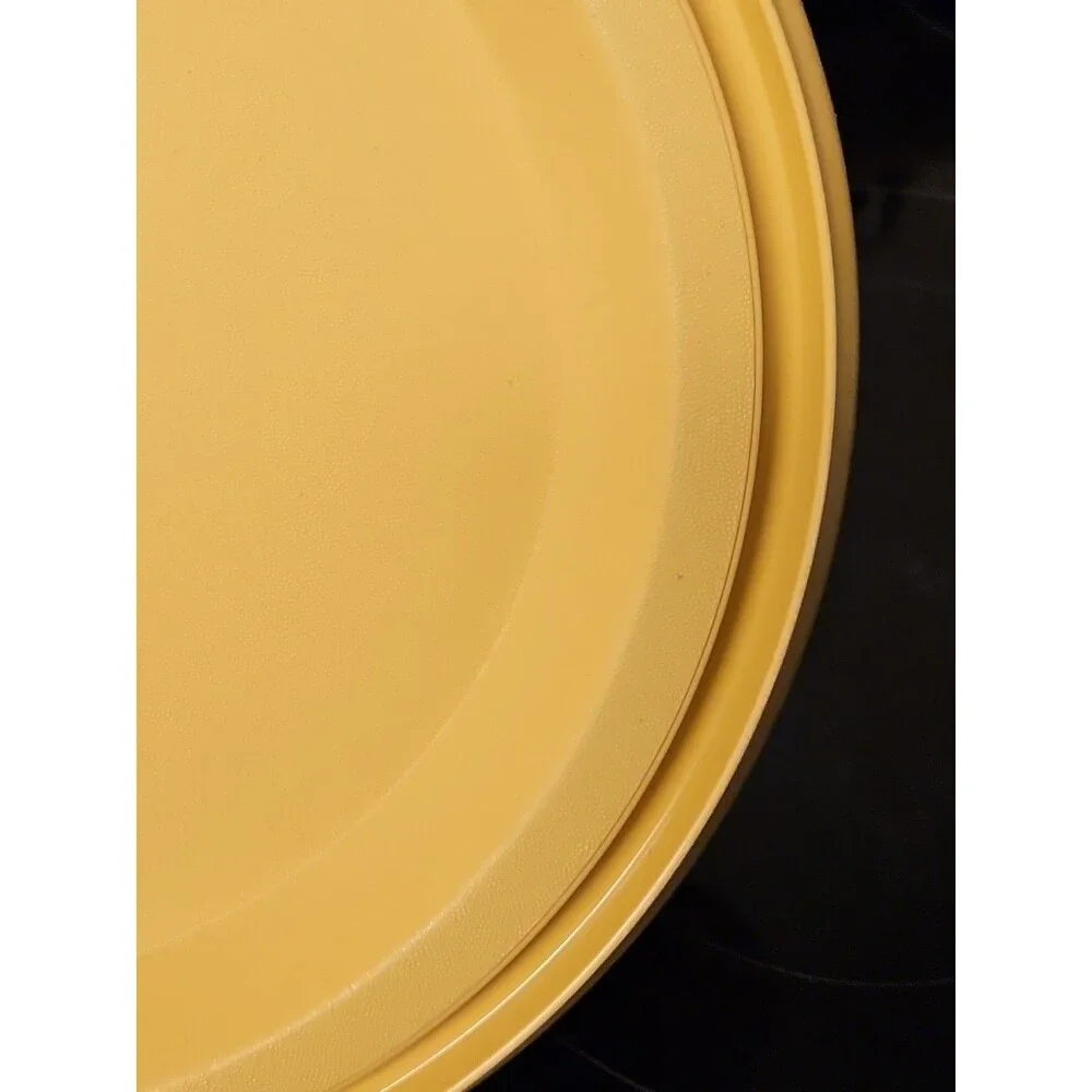 Tupperware Cake Pie Keeper Carrier Harvest Gold Bottom 719-2 Base Only